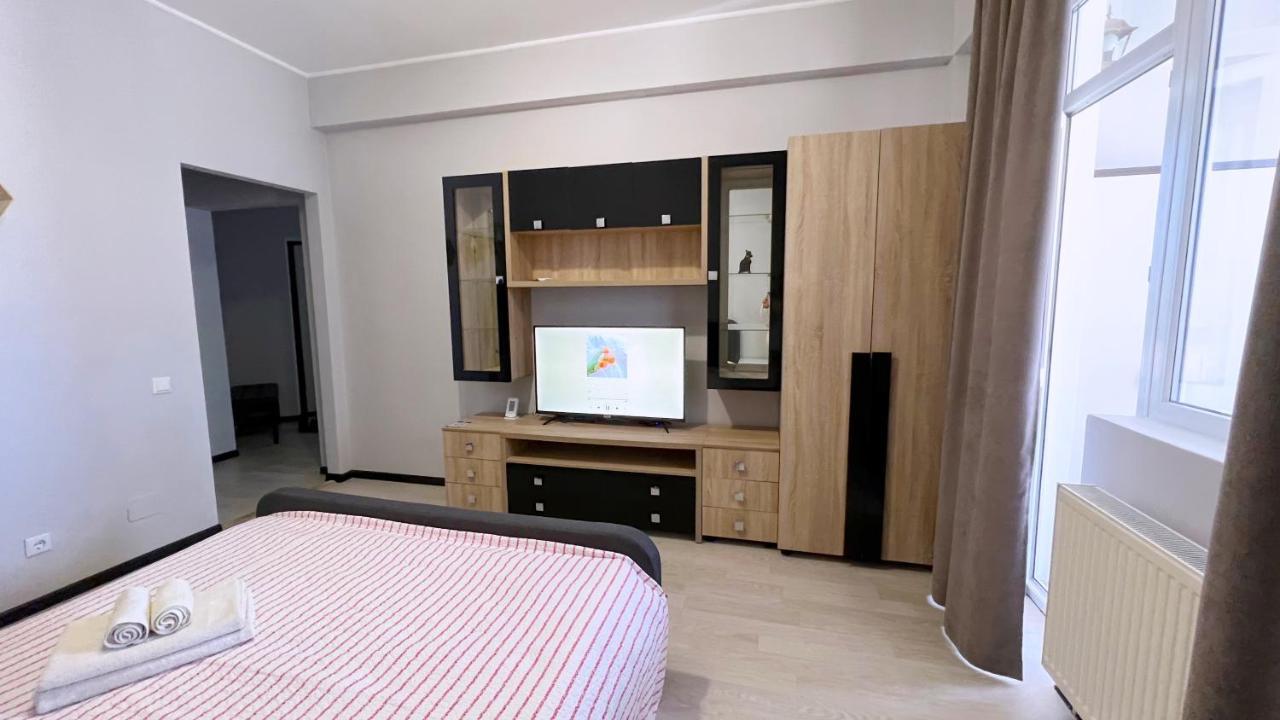 Comfortable Apartment With A Panoramic View Κισινάου Εξωτερικό φωτογραφία